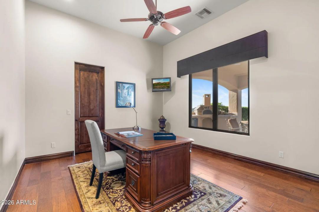 Real Estate Picture 20