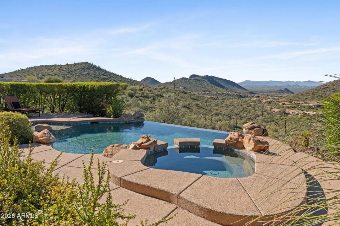 Real Estate Picture 30