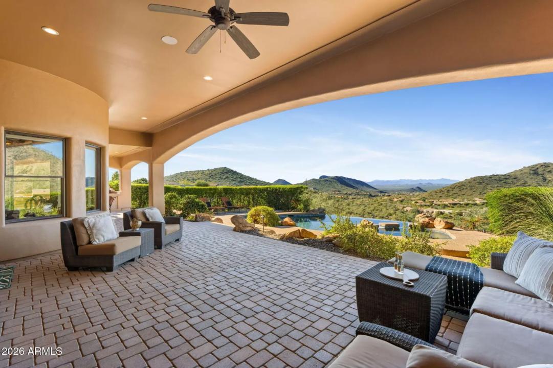 Real Estate Picture 32