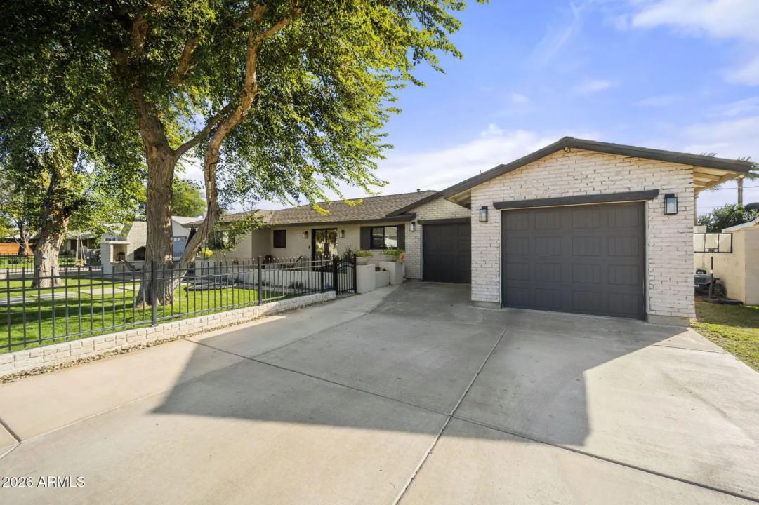 Real Estate Picture 39