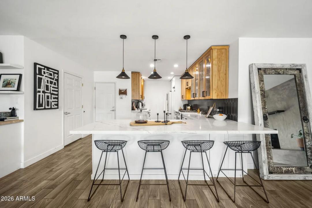 Real Estate Picture 10