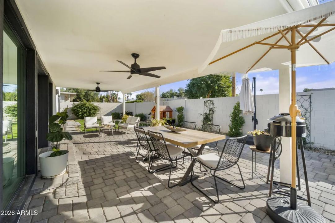 Real Estate Picture 37