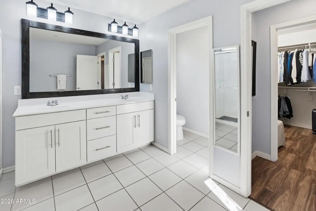 Real Estate Picture 13