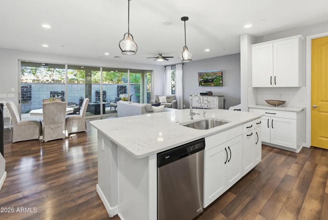 Real Estate Picture 2