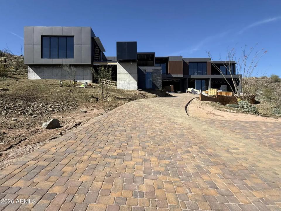 Real Estate Picture 1