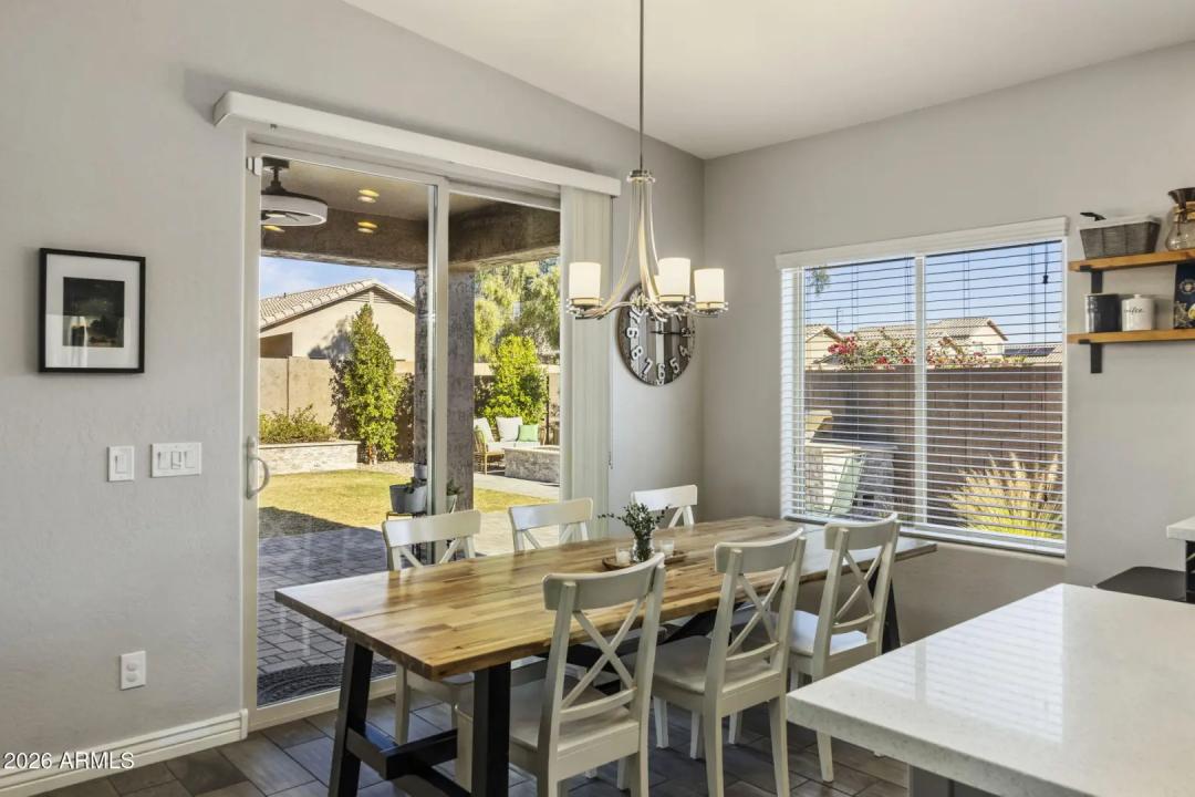 Real Estate Picture 14