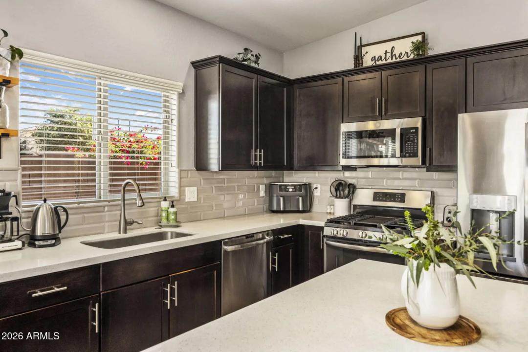 Real Estate Picture 13