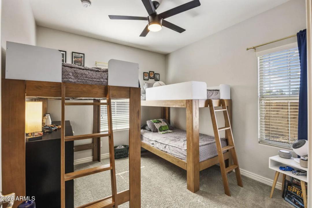 Real Estate Picture 21