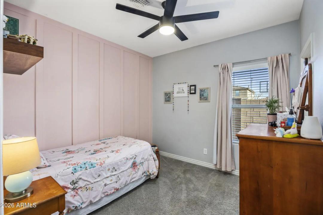 Real Estate Picture 19