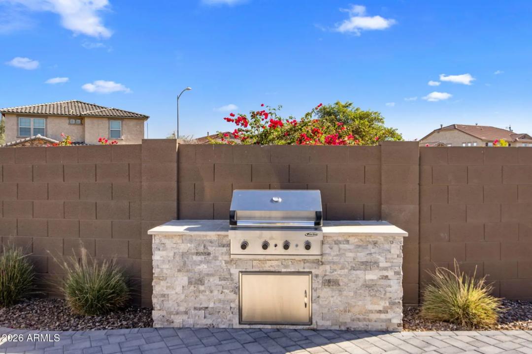 Real Estate Picture 26