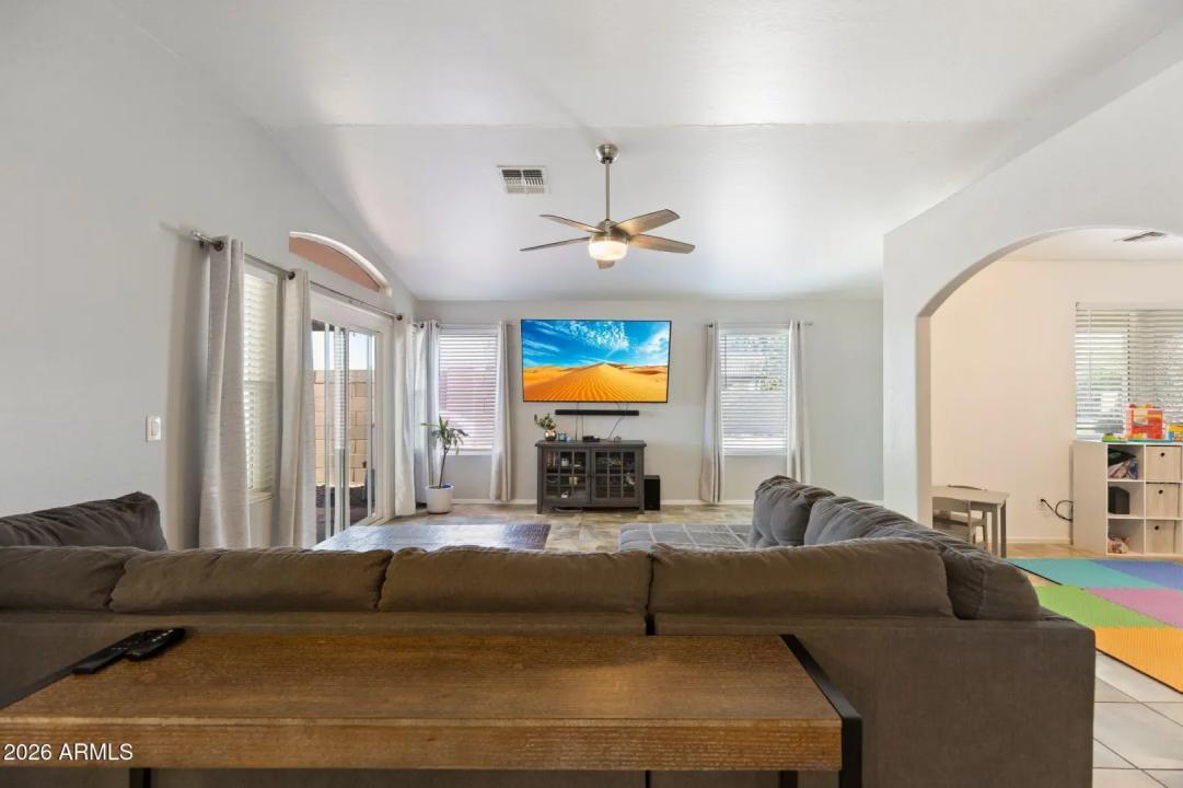 Real Estate Picture 10