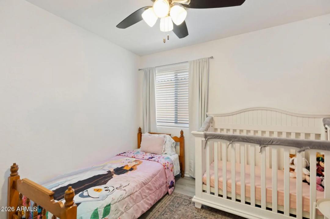 Real Estate Picture 27