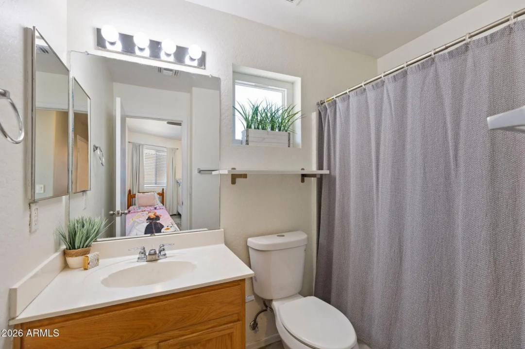 Real Estate Picture 28