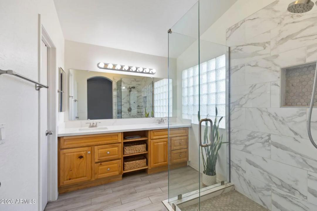 Real Estate Picture 20