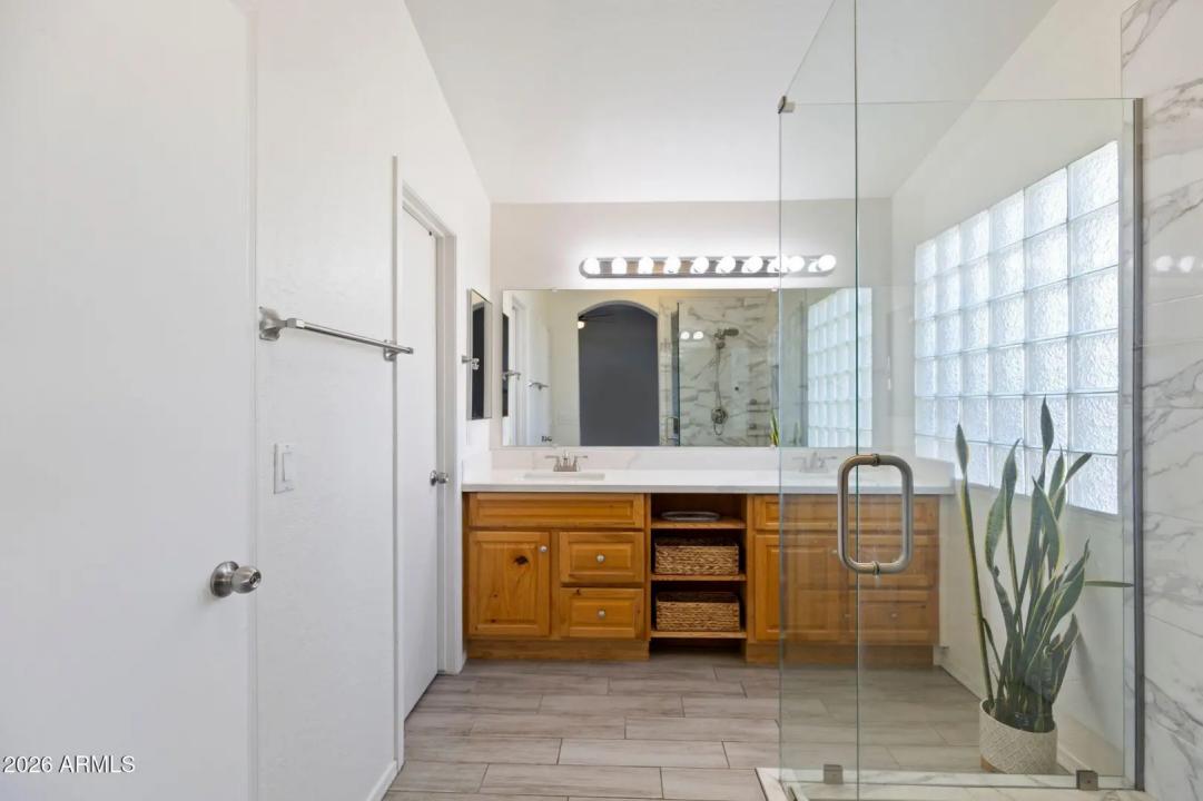 Real Estate Picture 21