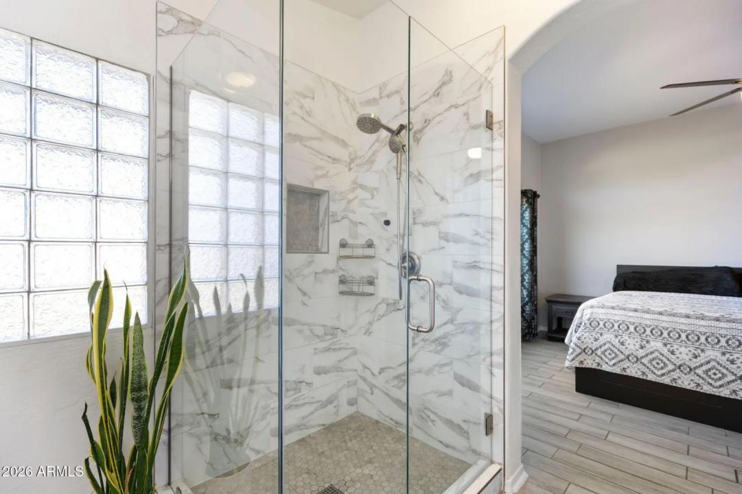 Real Estate Picture 22