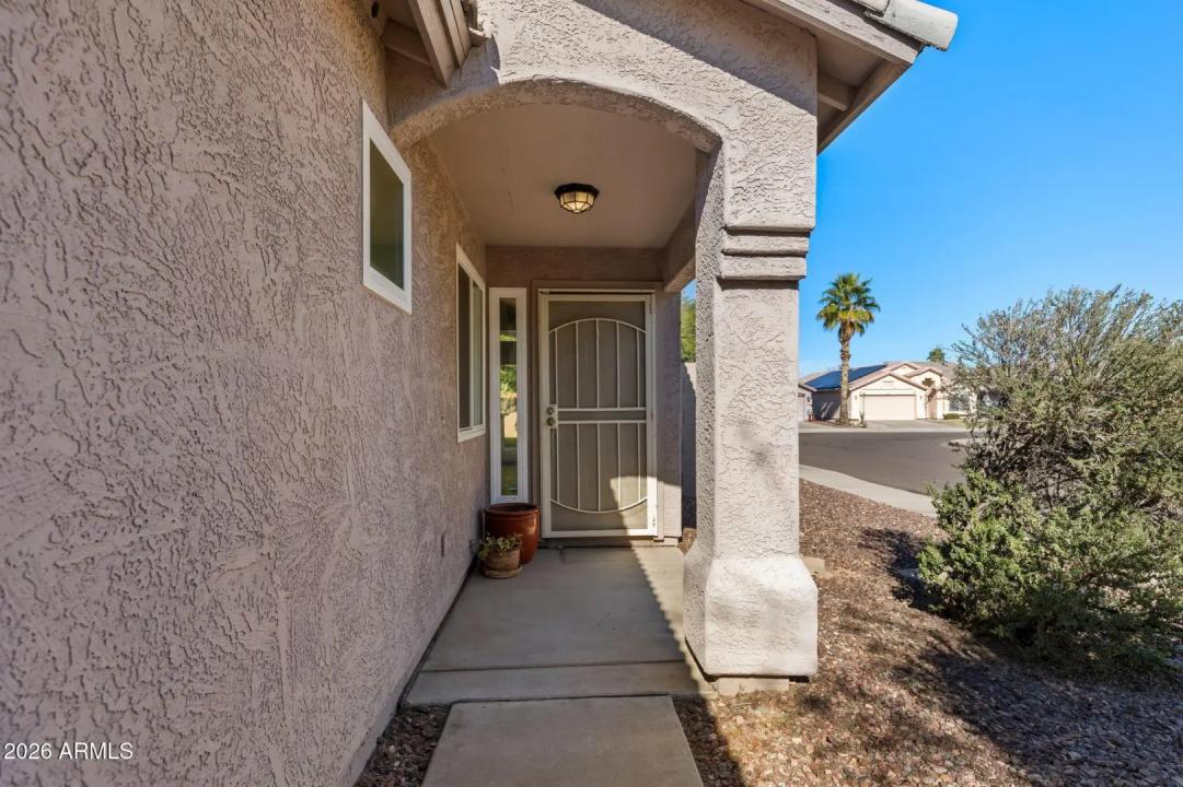 Real Estate Picture 6