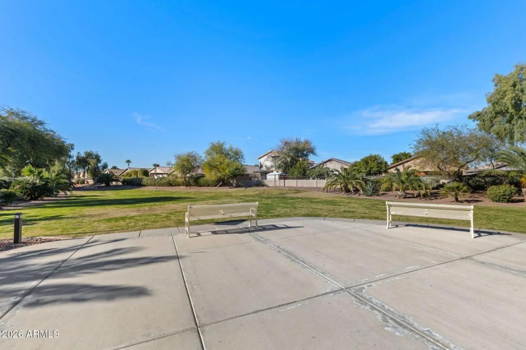 Real Estate Picture 38