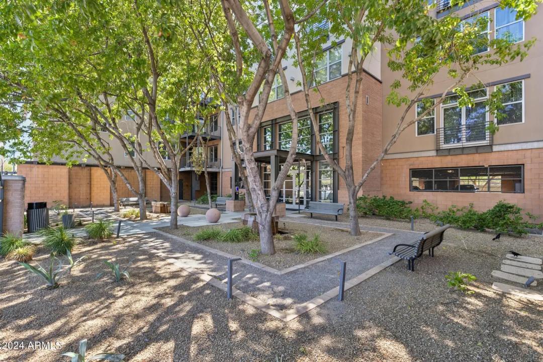 Real Estate Picture 46