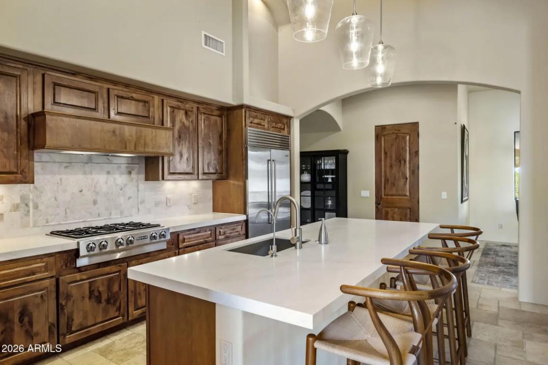 Real Estate Picture 2