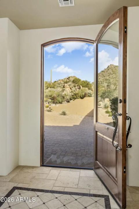 Real Estate Picture 5