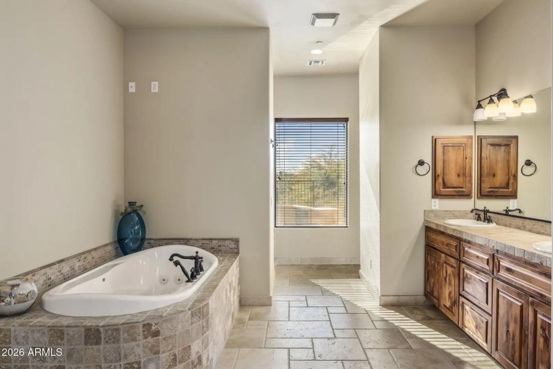 Real Estate Picture 19