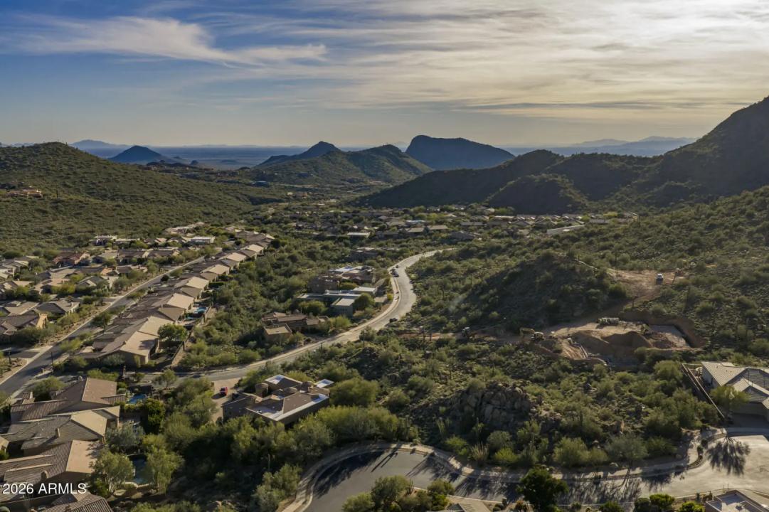 Real Estate Picture 40