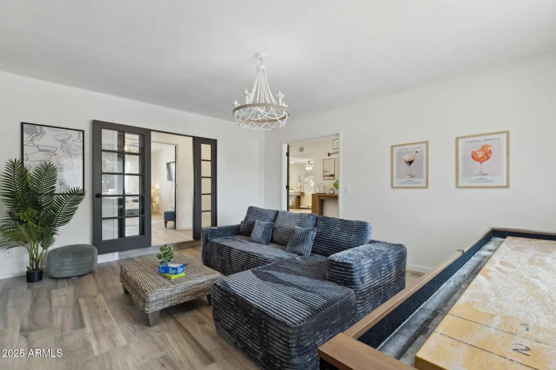 Real Estate Picture 5