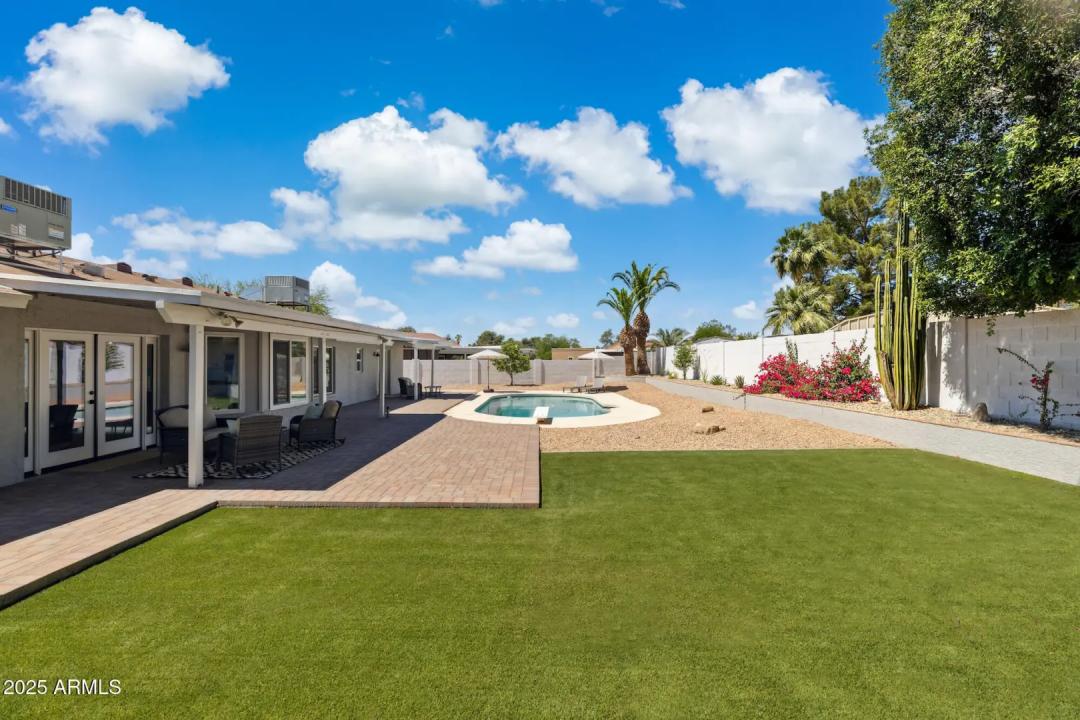 Real Estate Picture 26