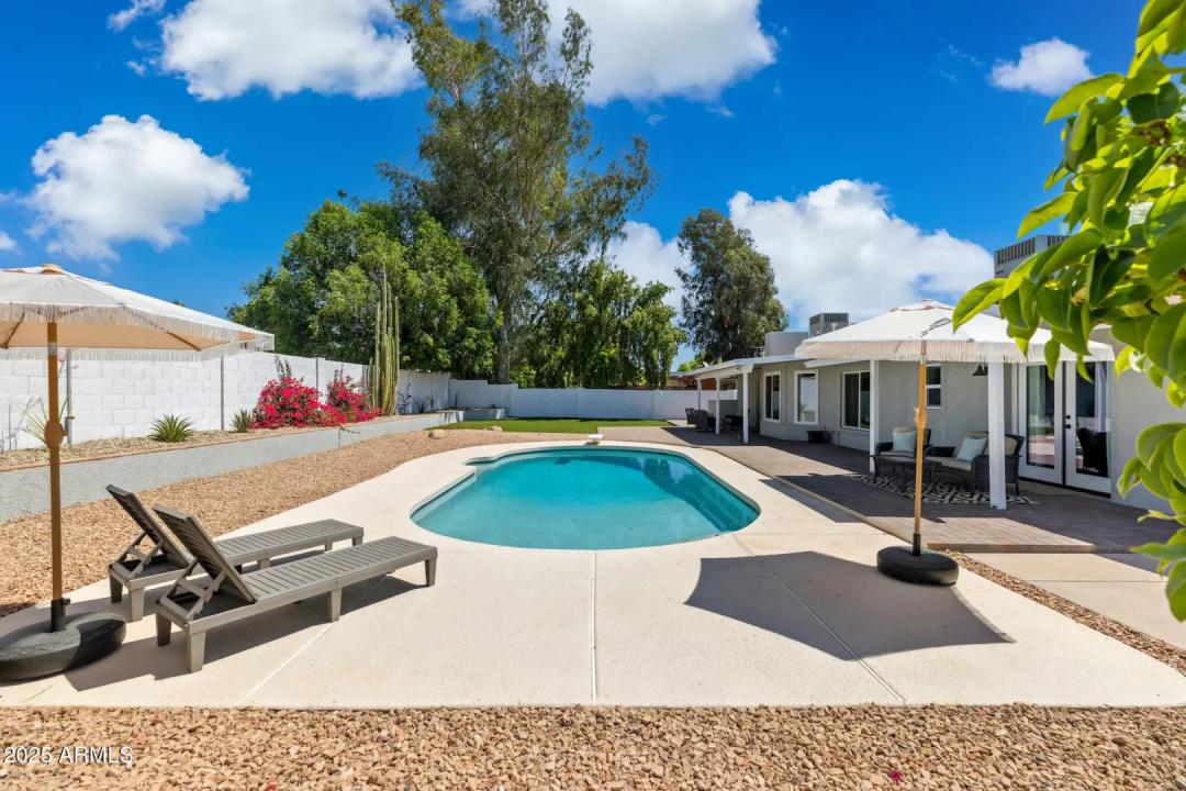 Real Estate Picture 28