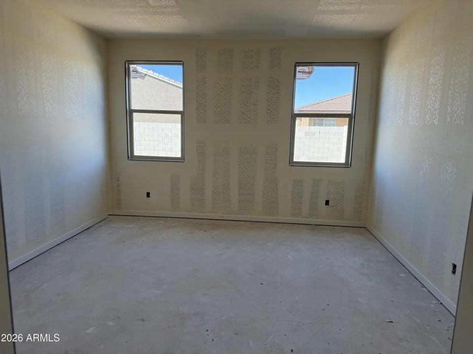 Real Estate Picture 9