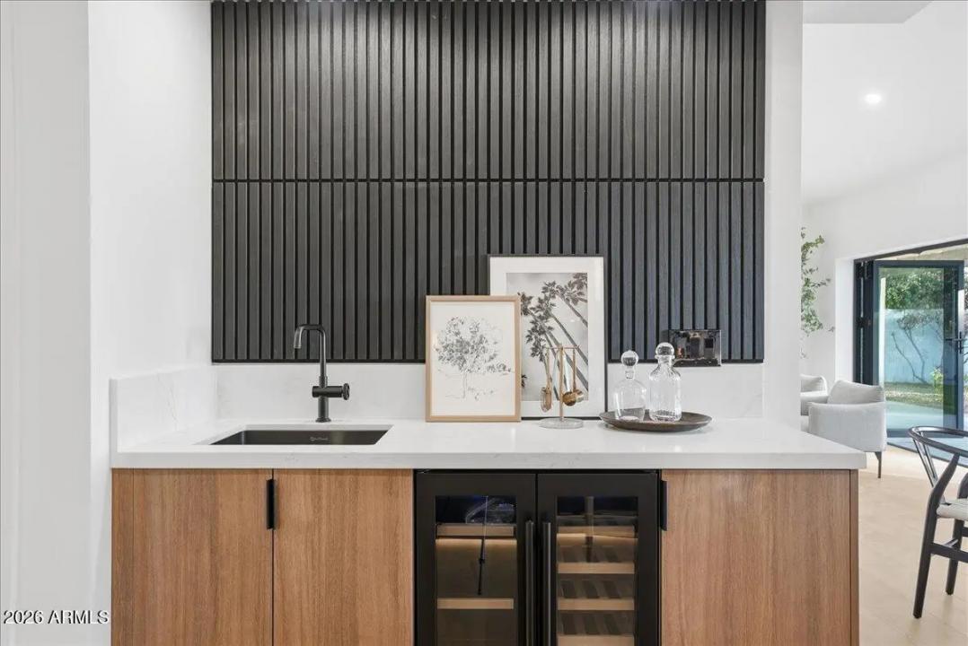 Real Estate Picture 21