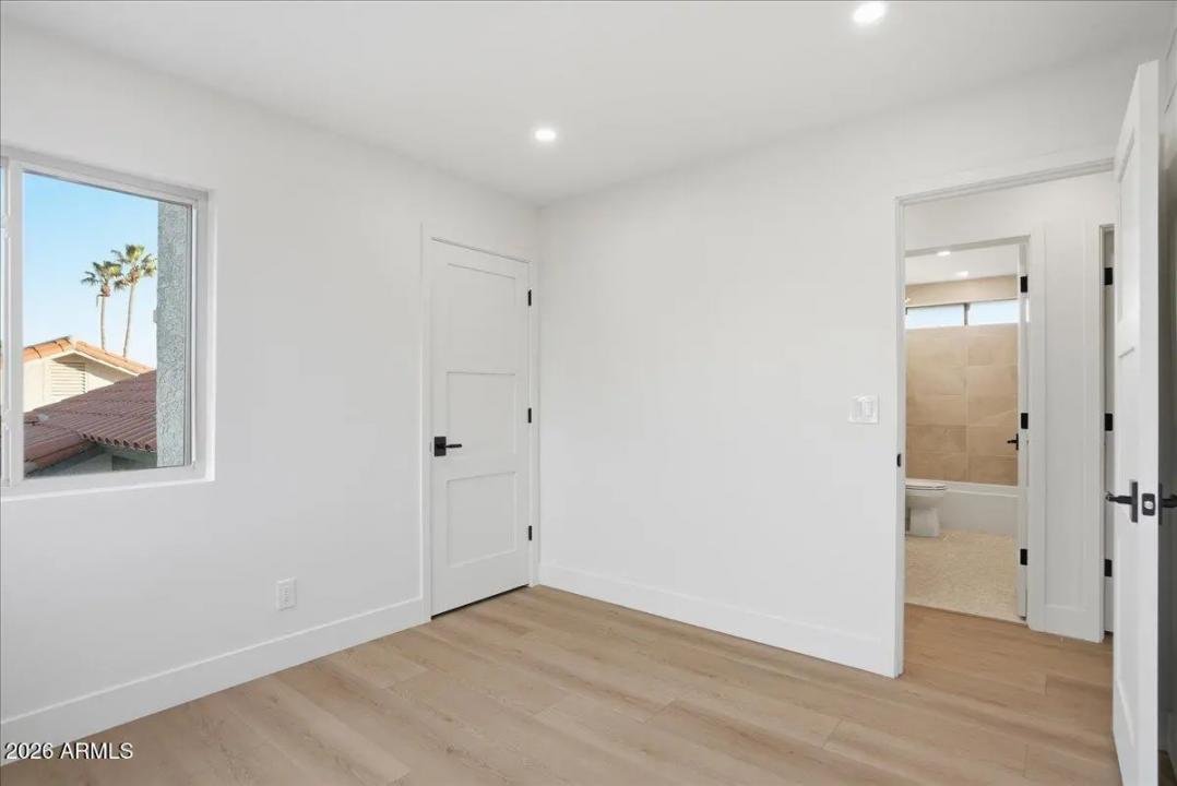 Real Estate Picture 29