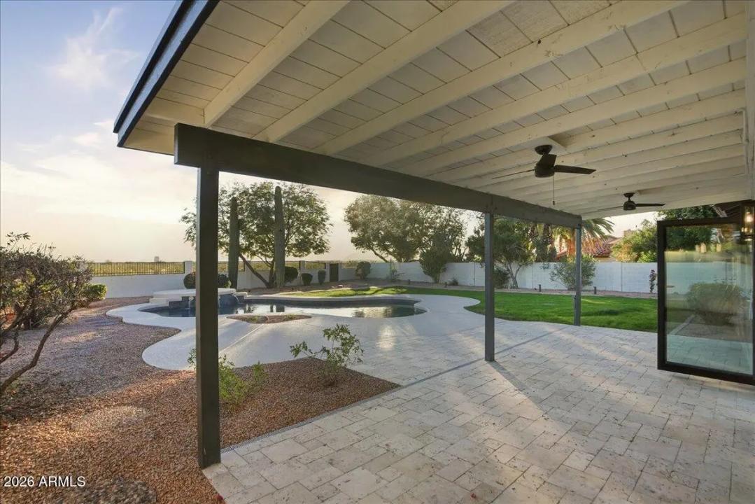 Real Estate Picture 38