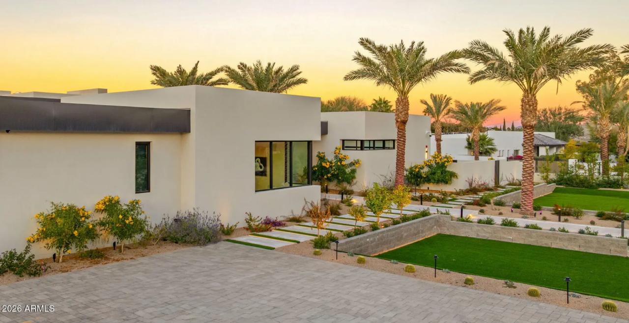 Real Estate Picture 3