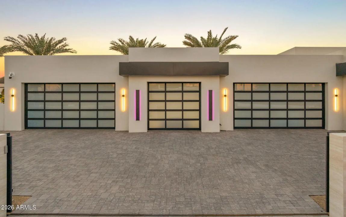 Real Estate Picture 8