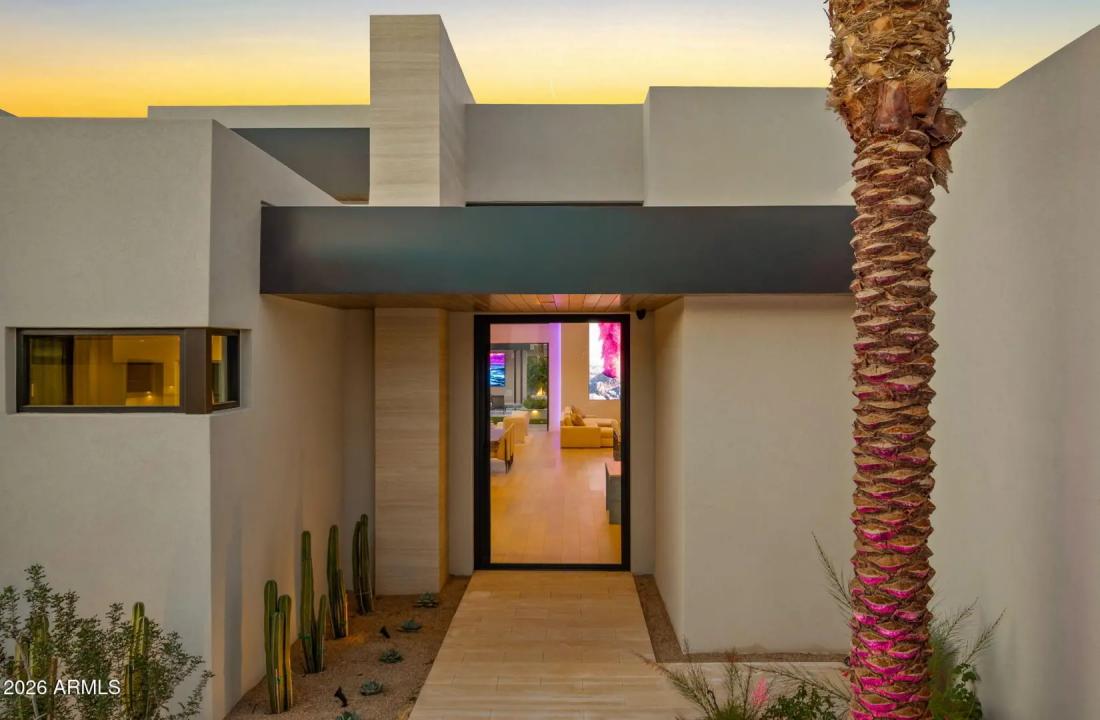 Real Estate Picture 16