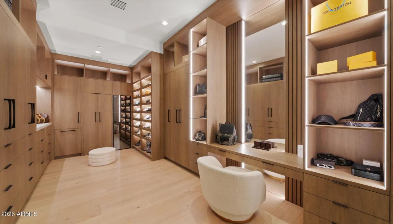 Real Estate Picture 75