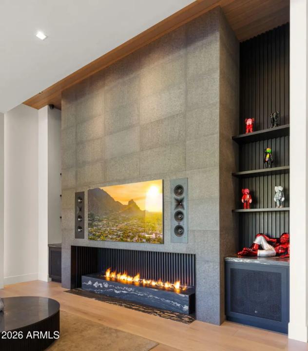 Real Estate Picture 38