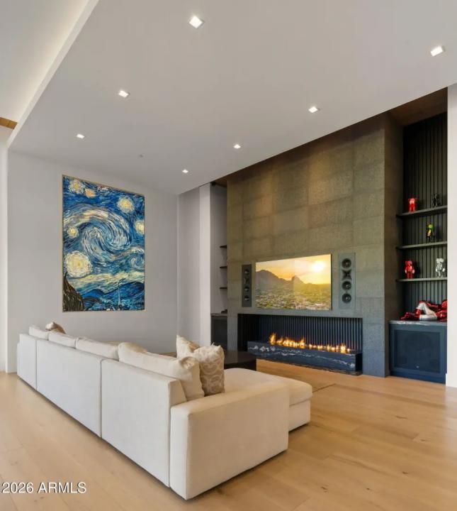 Real Estate Picture 36