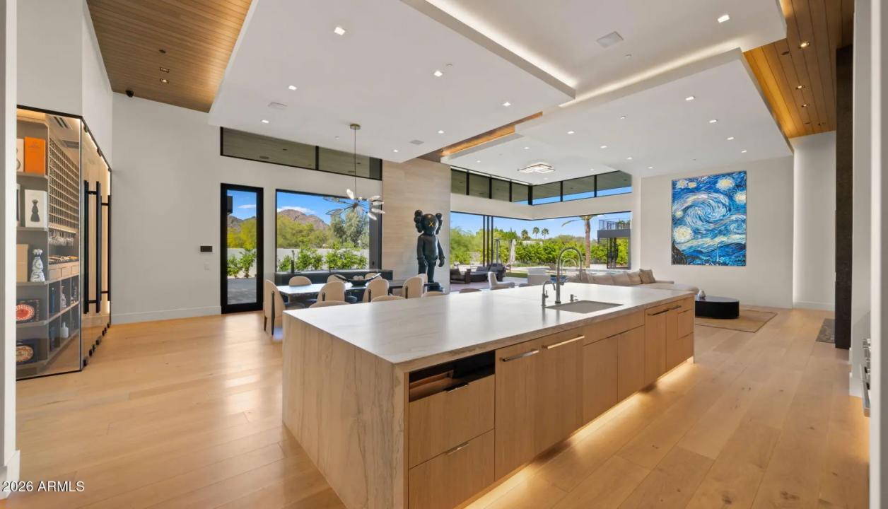 Real Estate Picture 23