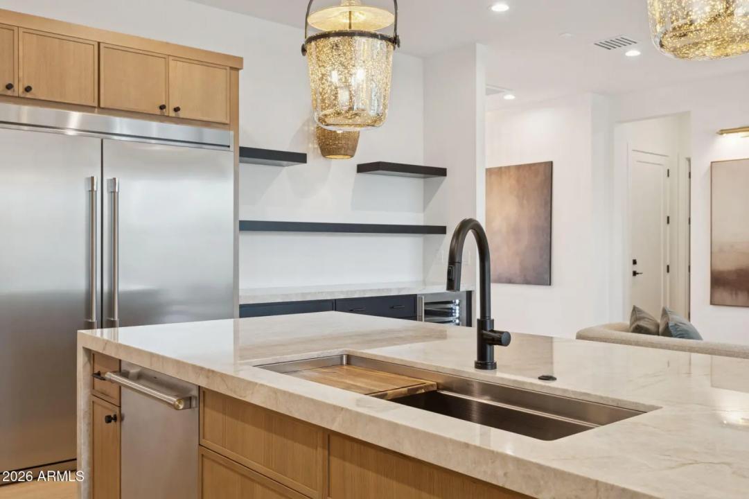 Real Estate Picture 13