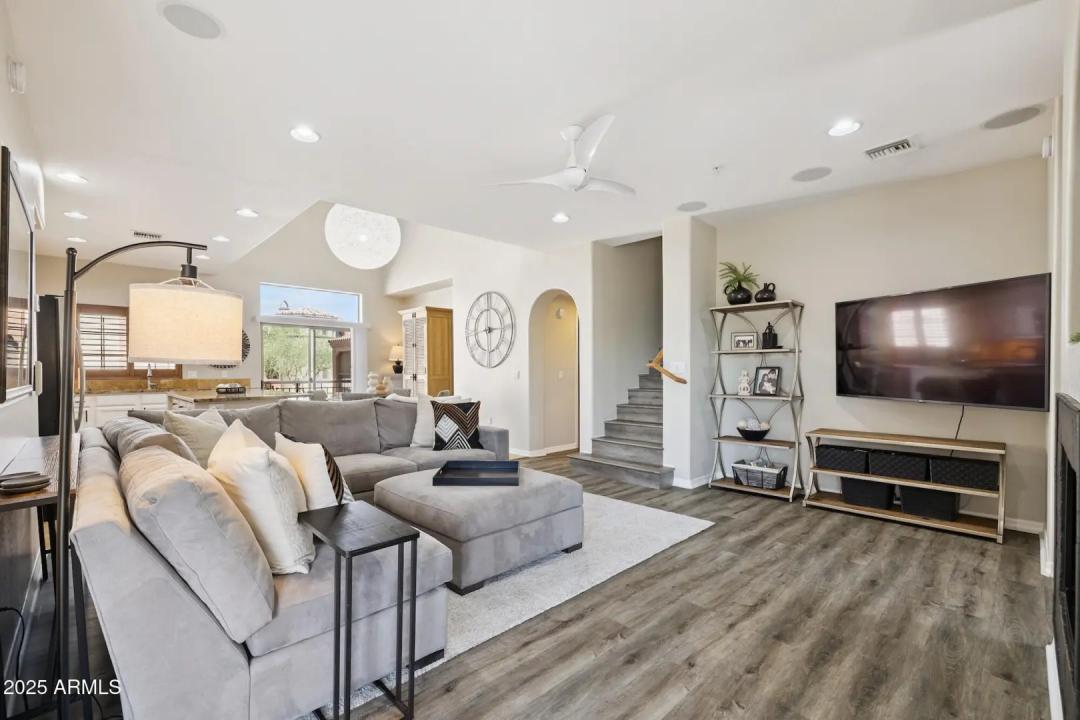 Real Estate Picture 1