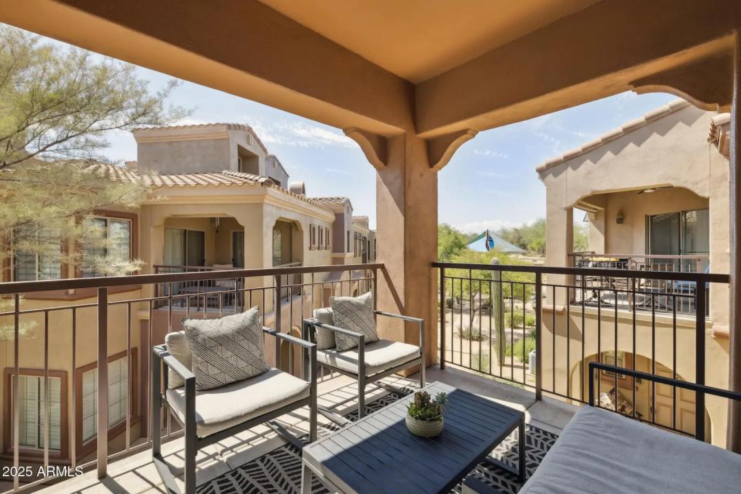 Real Estate Picture 5