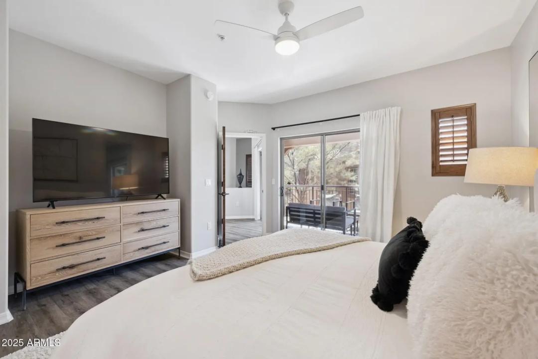 Real Estate Picture 23