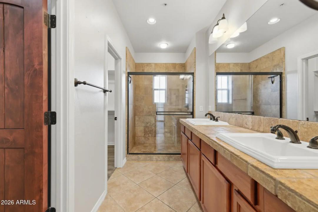 Real Estate Picture 26