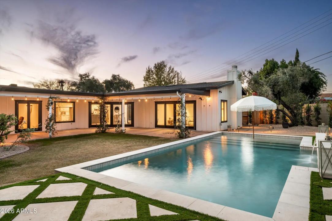 Real Estate Picture 24