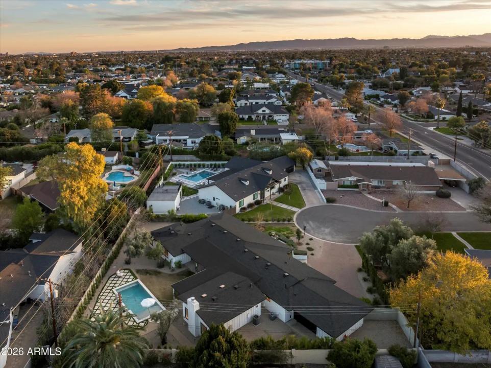 Real Estate Picture 29