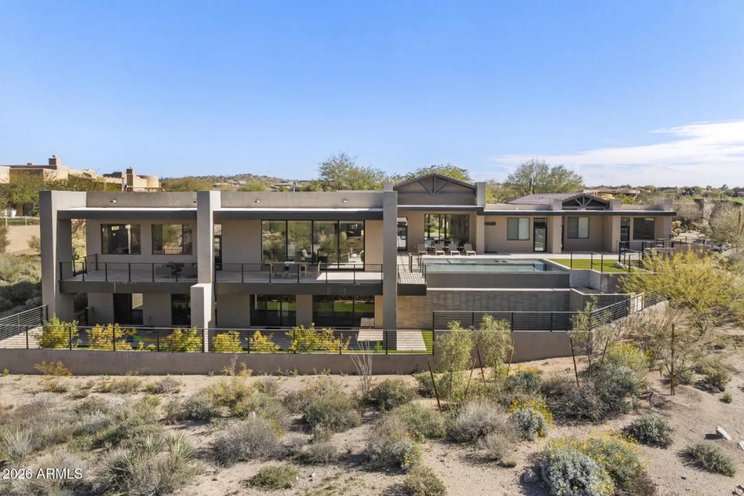 Real Estate Picture 50