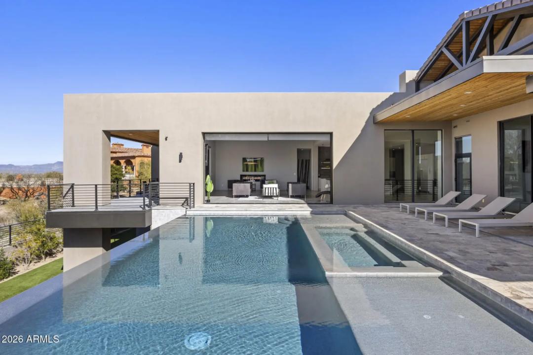 Real Estate Picture 44